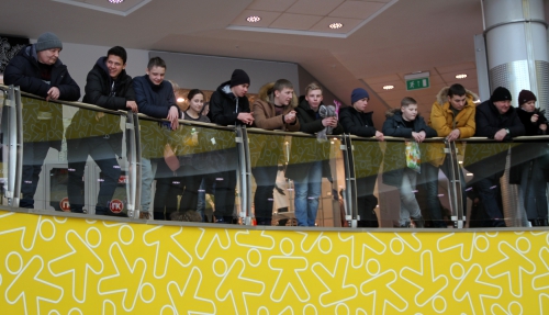 Петар Занев сыграл в робофутбол