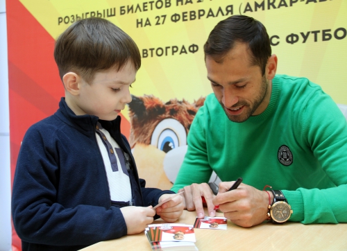 Петар Занев сыграл в робофутбол