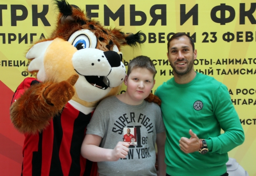 Петар Занев сыграл в робофутбол