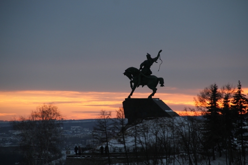 Прибытие основного состава "Амкара" в Уфу на матч 22 тура