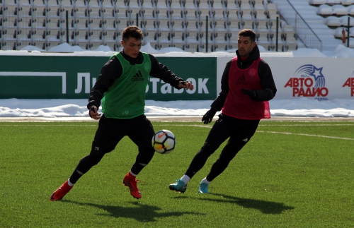 Основной состав "Амкара". Двусторонняя игра