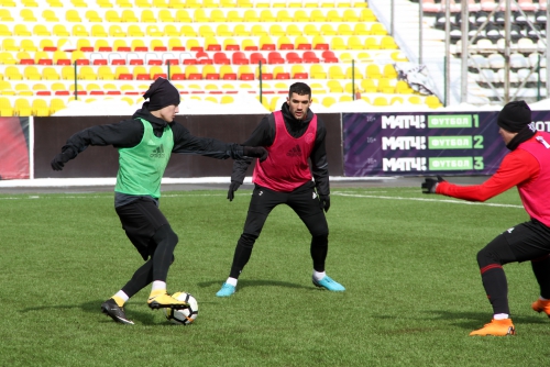 Основной состав "Амкара". Двусторонняя игра