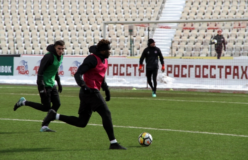 Основной состав "Амкара". Двусторонняя игра