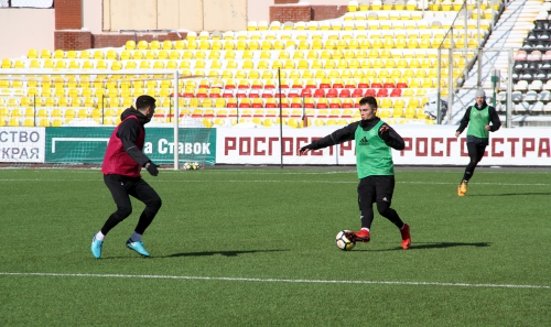 Основной состав "Амкара". Двусторонняя игра