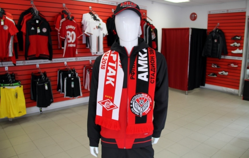 Фан-шоп: "розы" к матчу "Амкар"-"Спартак"