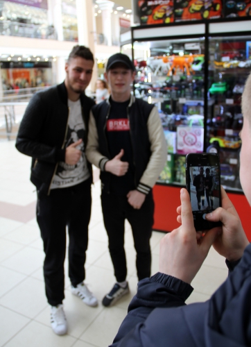 "Амкар" с болельщиками посмотрели фильм "Тренер"