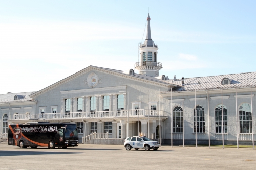 «Амкар» прибыл в Екатеринбург